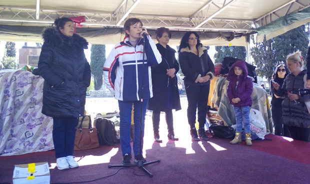 Рађале по троје, а спавају на плочнику